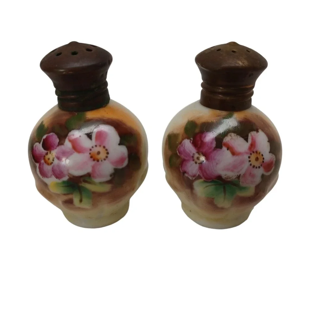Enesco‎ Vintage Hand Painted Salt and Pepper Shakers Pink Floral Metal Caps